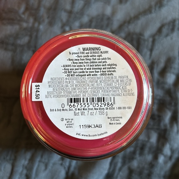 Bath and Body works Pumpkin Apple 7oz candle - Picture 2 of 4